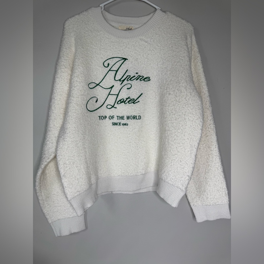 Universal Thread Cream Sweatshirt with Green Script - Picture 2 of 4